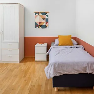  Apartment Letna